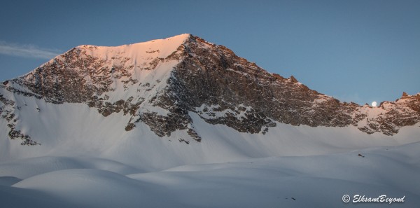 Sunrise and moon sets.